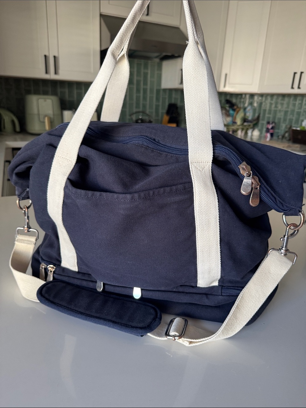 Lo and Sons Catalina Deluxe Tote